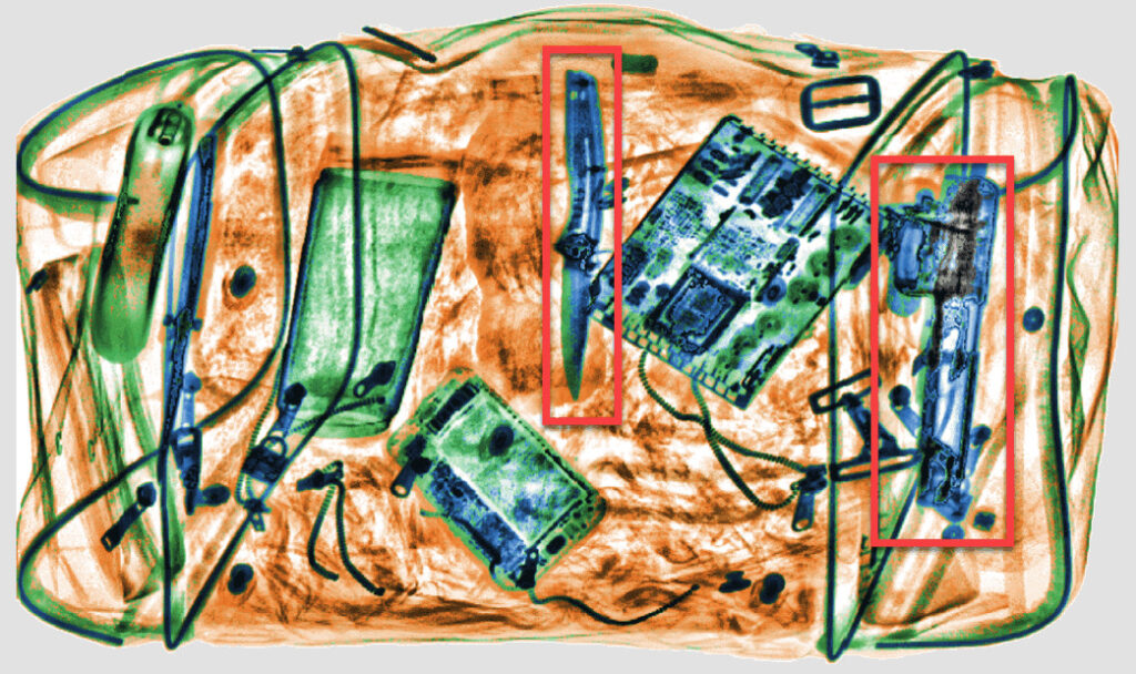 XIS 6040 VI3D, 3D scan showing knives and guns that are circled with a red line